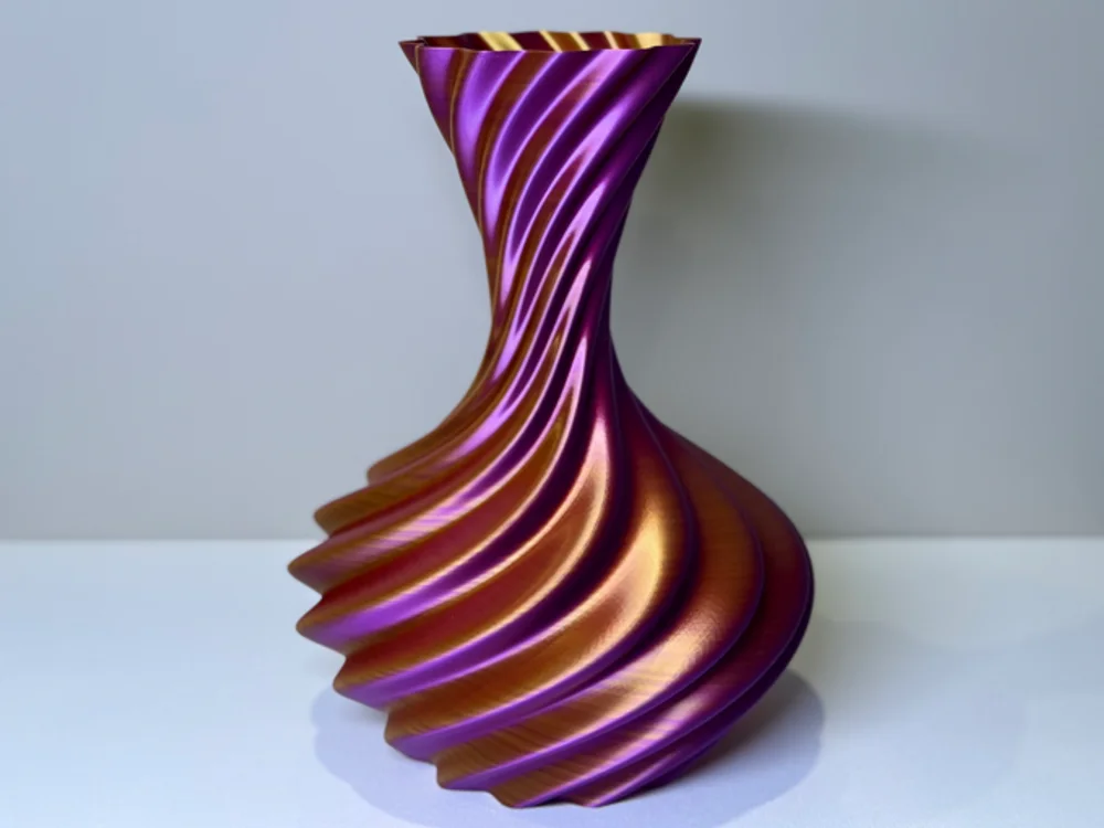 Twisty Vase Tall Ver4